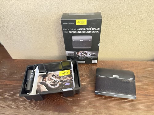 Jabra Freeway HFS100 Bluetooth Wireless In-Car Speakerphone