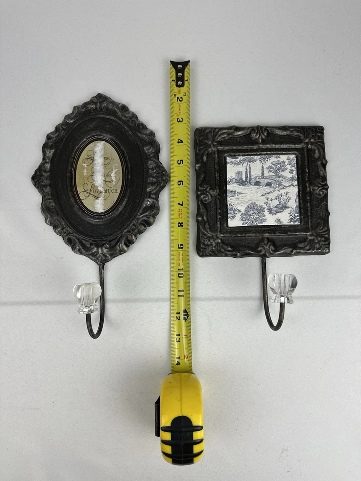 Ornate Style Plastic Wall Hooks - Image 3 of 4