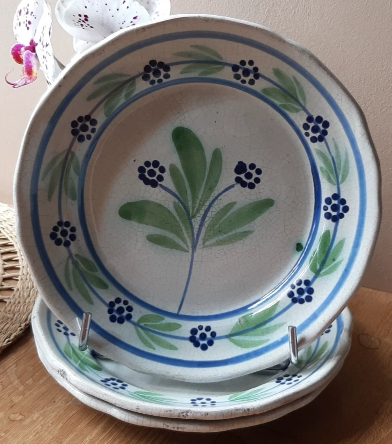 Ensemble 6 assiettes noires (Gebraucht) in Genève für CHF 5 - nur