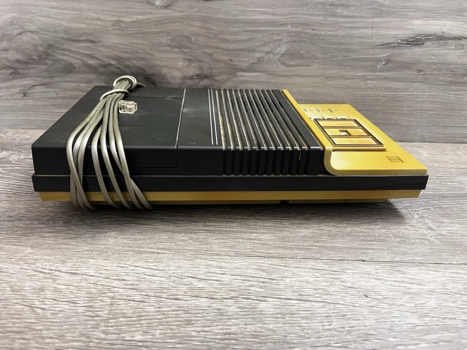 CONAIRPHONE CALL KEEPER ANSWERING MACHINE MODEL TAD 1800 VINTAGE - Image 2 of 4