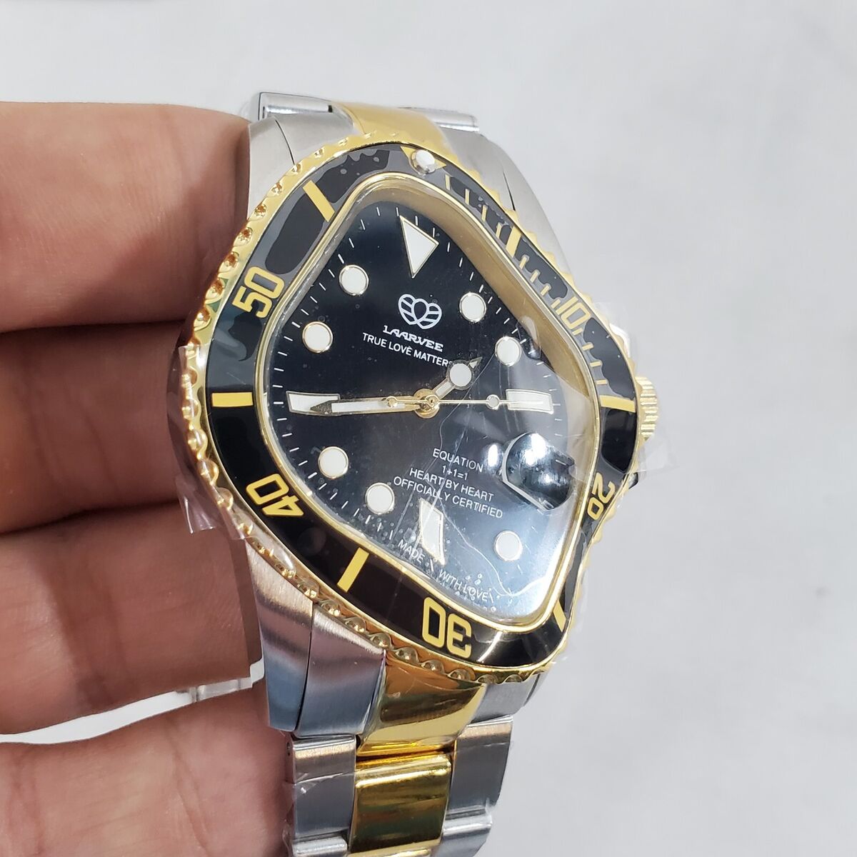 LAARVEE Exclusive Crash Watch Silver GOLD Precision Steel LAARVEE Exclusive Crash Watch Silver GOLD Precision Steel