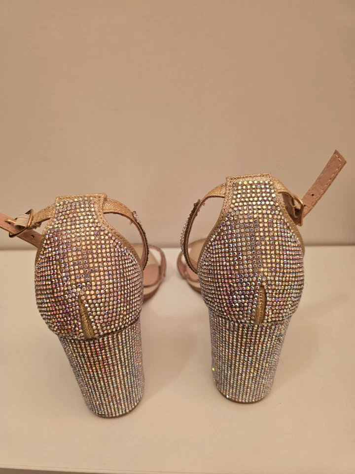 Forever Brand Rhinestone Embellish Chunky Heel Sandal Size 7.5 - Image 3 of 4