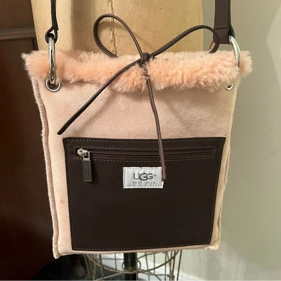 Y2K Ugg Australia Pocket Pink Messenger Sheepskin Suede