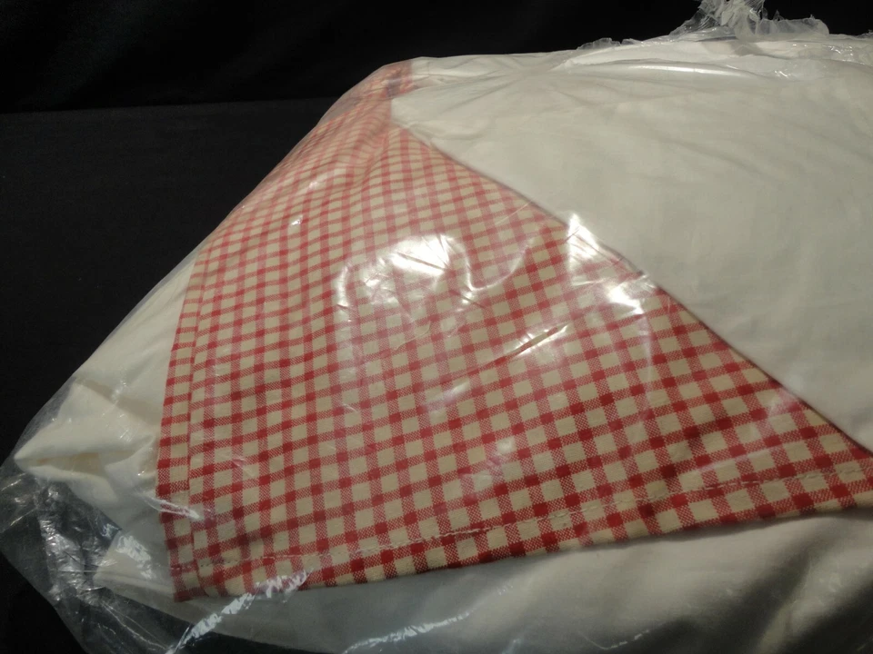 Falda de cama de algodón plisada a cuadros talla king con volantes antipolvo  Foto 3 de 4