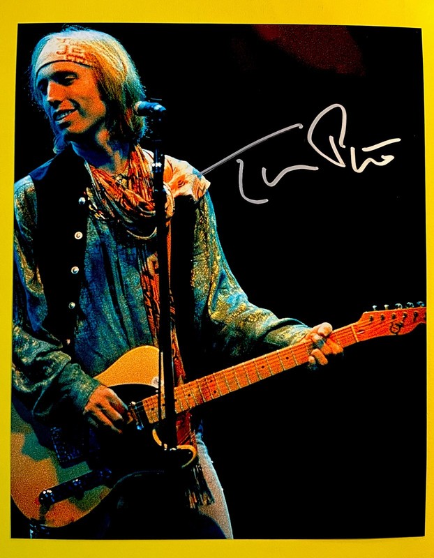 TOM PETTY Signed•MINT Autographed •Photograph 8x10 SUPER STAR TALENT w/COA