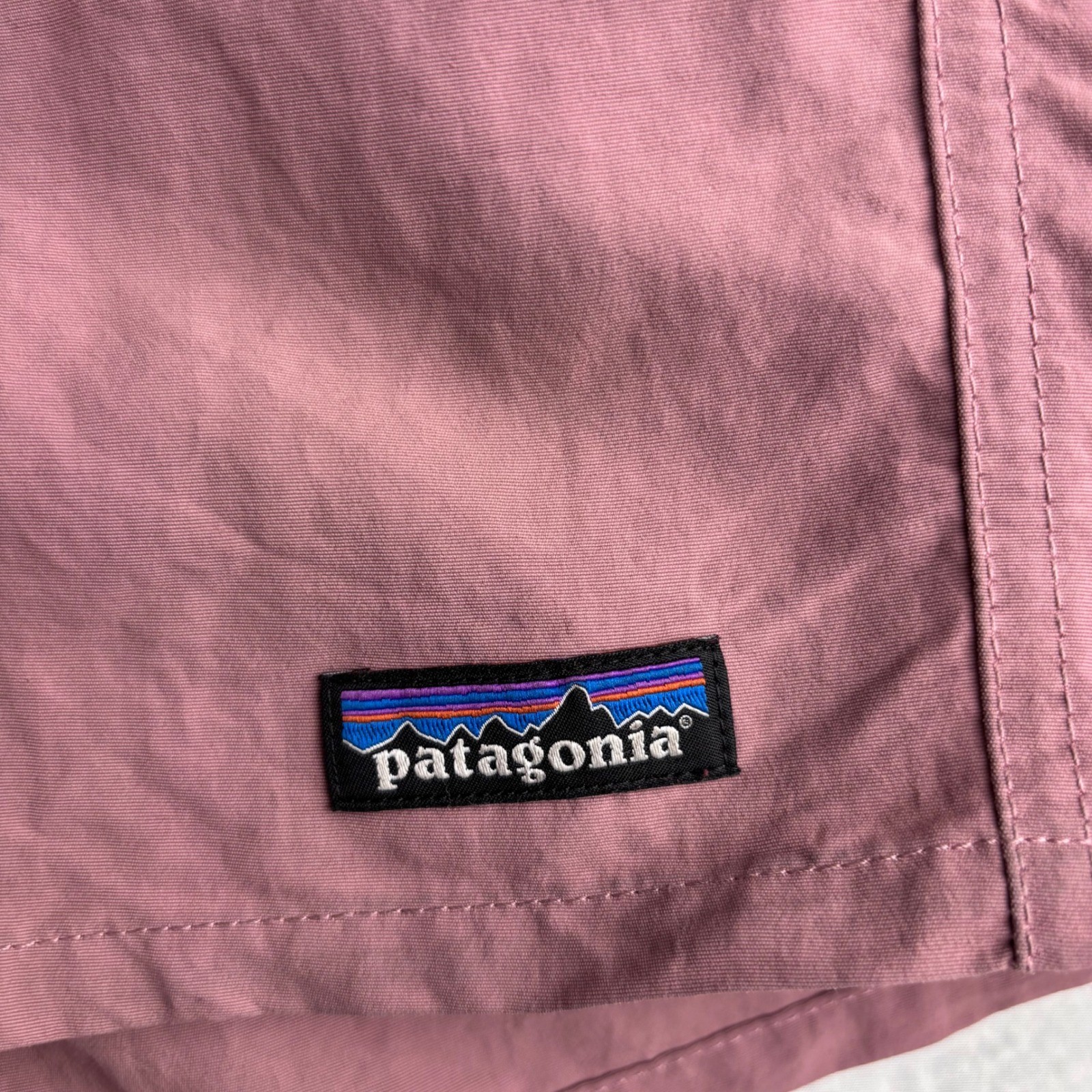 Patagonia Women's Baggies Nylon Shorts in Evening Mauve 4.5" Inseam Size Small thumbnail 3