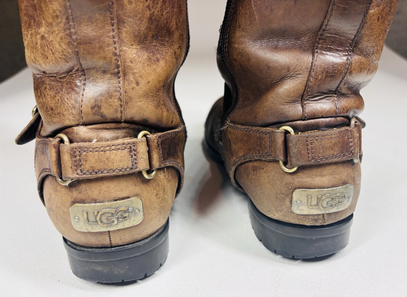 UGG Australia Leather Engineer Moto Boots Womens 9 Sheepskin Lined Distressed image 9
