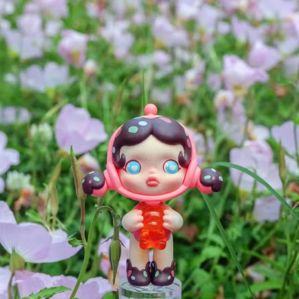 Skullpanda 糖果怪物镇系列确认盲盒人偶艺术玩具热销礼物 — 第 2/4 张图片