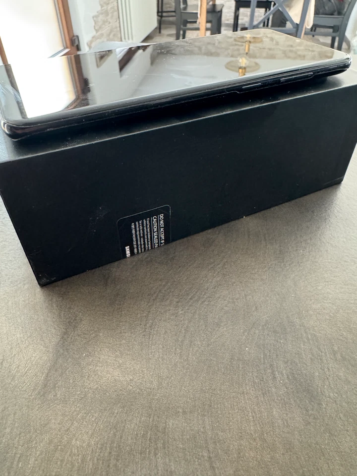 Samsung Galaxy S20+ 5G SM-G986B/DS - 128GB - Cosmic Black (Senza operatore)... - Immagine 3 di 4