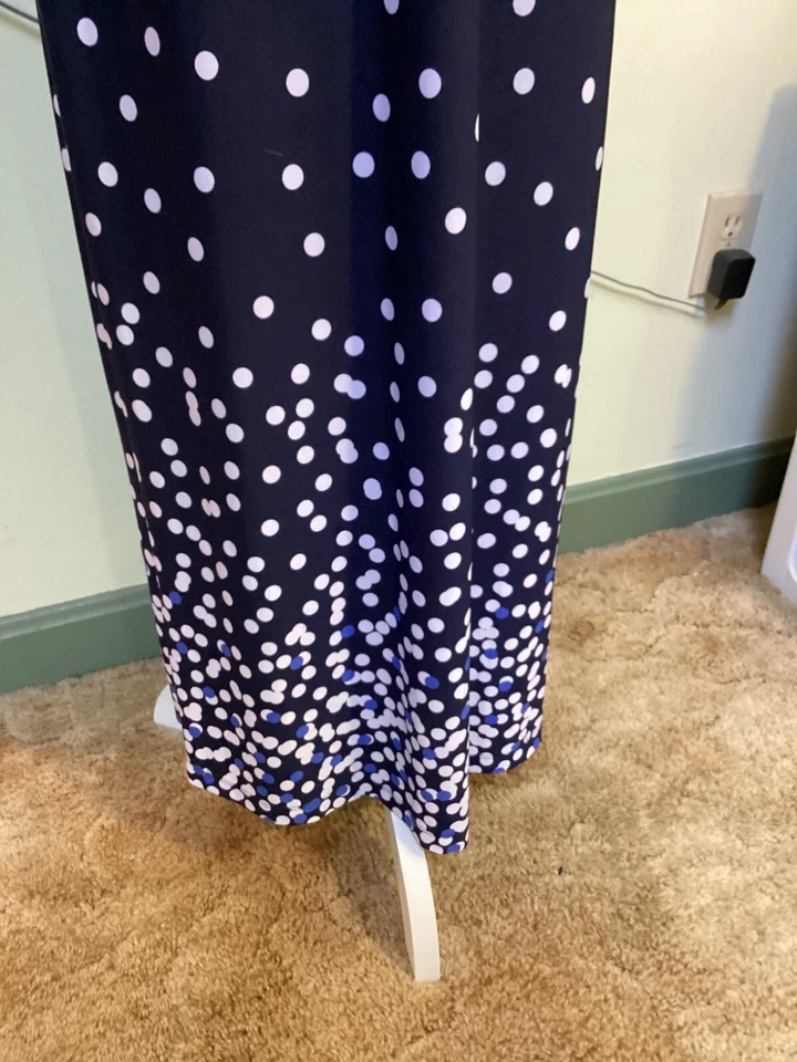 Tiana B. Maxi Vestido Para Mujer Talla S Lunares Elastizado Sin Mangas Abertura Lateral Fluido Foto 3 de 4