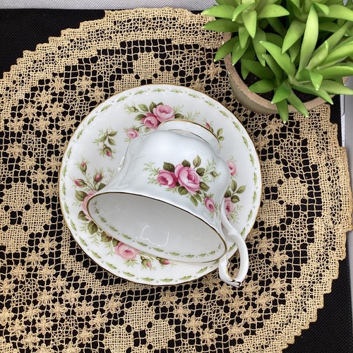 Royal Albert June Flower of the Month Series Teacup/Saucer Roses Bone China - Picture 3 of 11