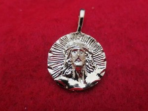Authentic 14KT GOLD PLATED MEDIUM JESUS MEDALLION 2025-USA SELLER
