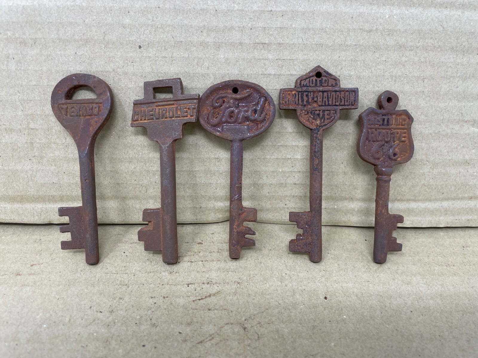 Old Car Skelton Keys in Cast Iron Ford Chevy Harley Davidson Texaco Rt 66