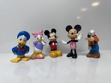 Disney Mickey Mouse  Co. Rubber Bath Toy/Water Toy Set. 5 Characters