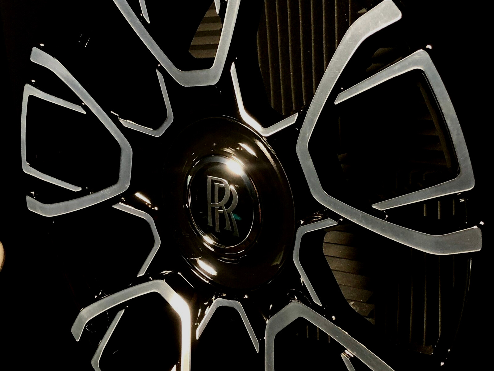22 NEW Wheels and continental tires ! Rolls-Royce Dawn Wraith Ghost 4 New 20"
