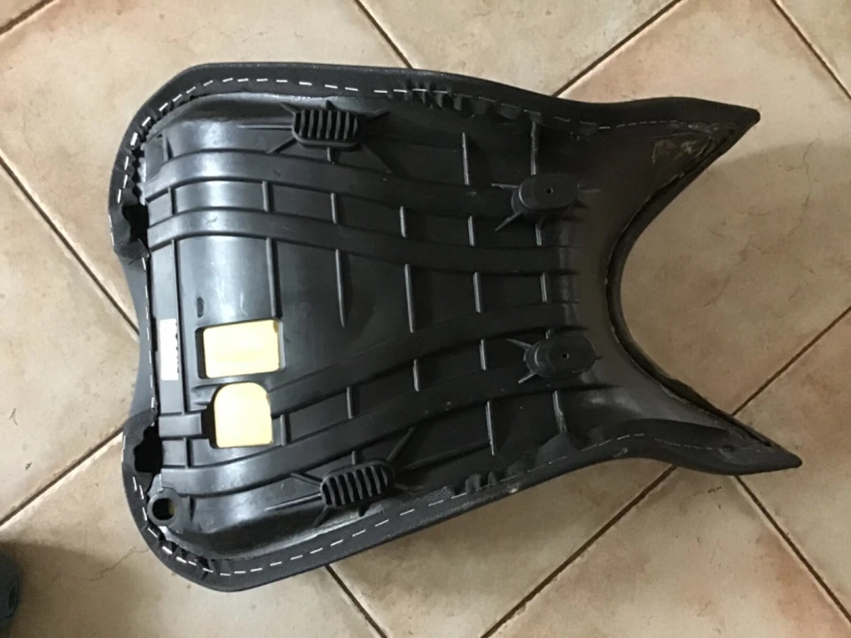 Sitzbank Ducati 1200S Bj. 2014 Sattel - Bild 2 von 3