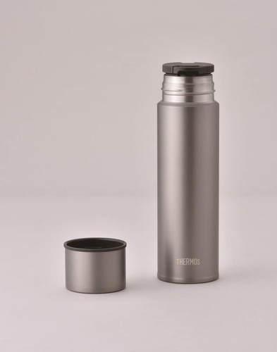 Thermos Vacuum Insulated Titanium Bottle FJN-500T 0811700122 500ml TGY F/S new - Picture 4 of 4
