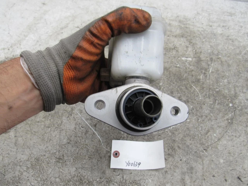 2011 2016 Hyundai Equus brake master cylinder fluid oil reservoir tank bottle OE Foto 4 de 4