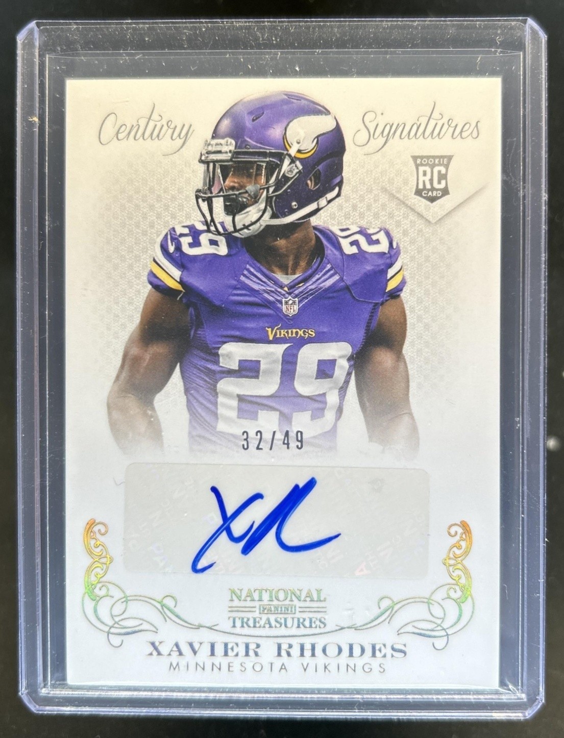 Xavier Rhodes Panini National Treasures #337 Autograph-Gold