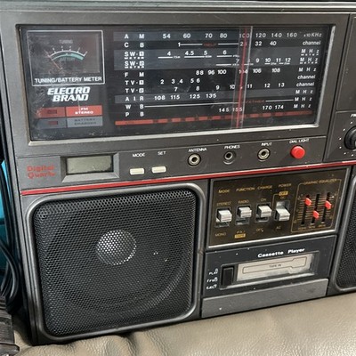 Vintage Electro Brand 2971 Shortwave 10-Band Radio Cassette