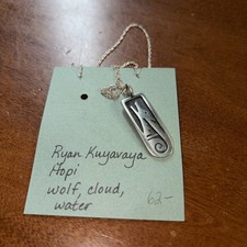 Naszyjnik Hopi na karcie Ryan Kuyavaya rdzenny amerykański wilk chmura