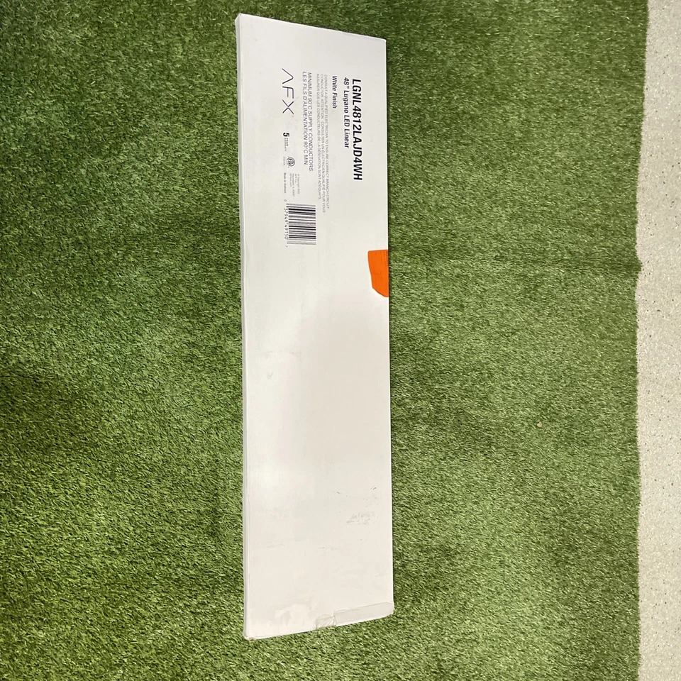 Iluminación AFX Lugano 1 Luz 48"x12" LED Al ras, Blanco/Blanco - LGNL4812LAJD4WH Foto 2 de 3