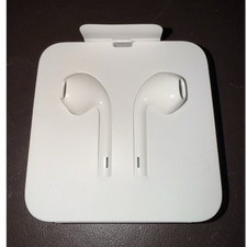 Apple EarPods In-Ear White Lightning Connecto...