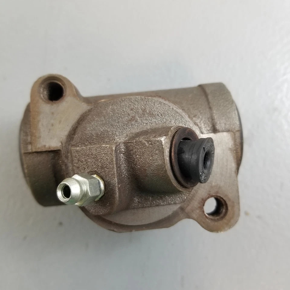 Pontiac Bonneville Catalina Executive 1967-1970 cilindro rueda freno delantero izquierdo Foto 3 de 4