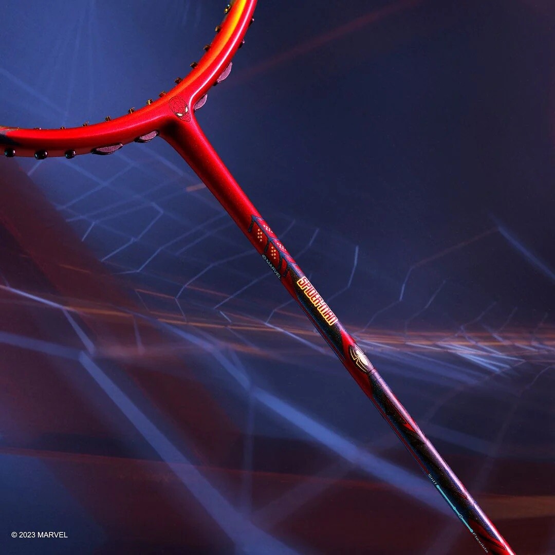VICTOR Spider Man バドミントンラケット 美品 badminton VICTOR Unveils Spider-Man Themed Limited Racket