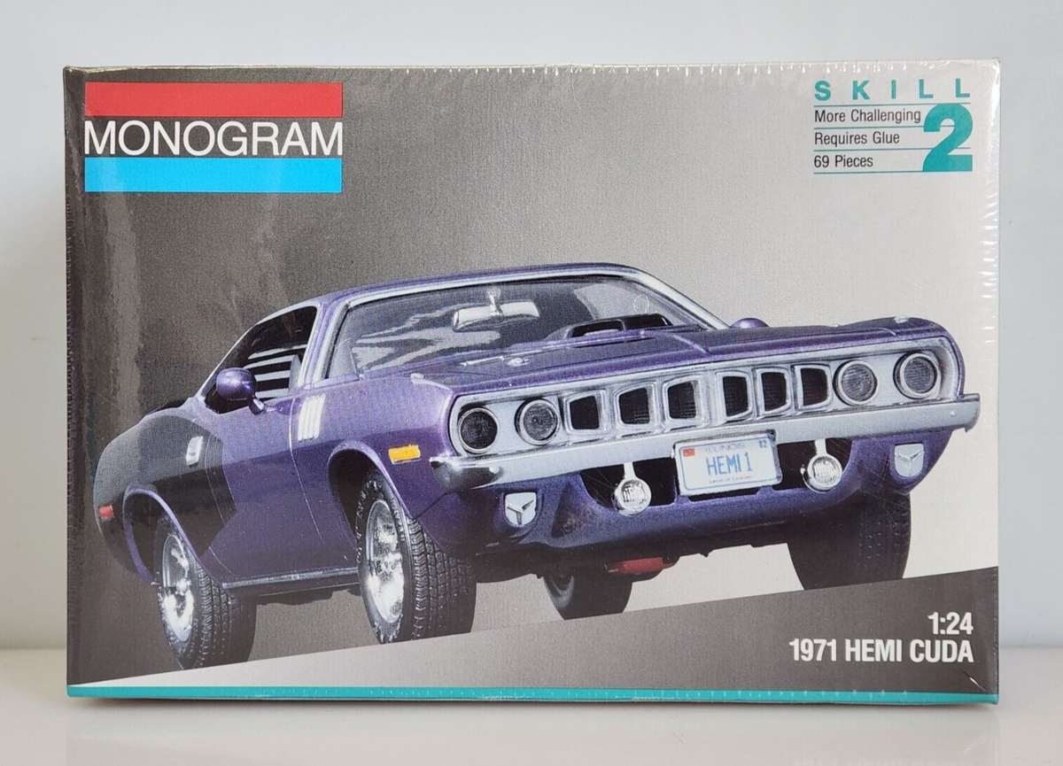 1971 プリムス　ヘミクーダ　1：24サイズ Testors 1:24 1971 '71 Plymouth Hemi Cuda Metal Model Kit