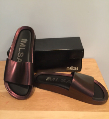 Melissa Womens Beach Slide Shine Red Wine Iridescent Slides Size 9