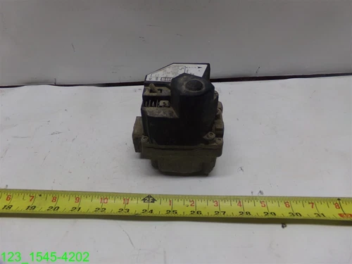 White Rodgers Furnace Gas Valve Model 36H54-470 HVAC