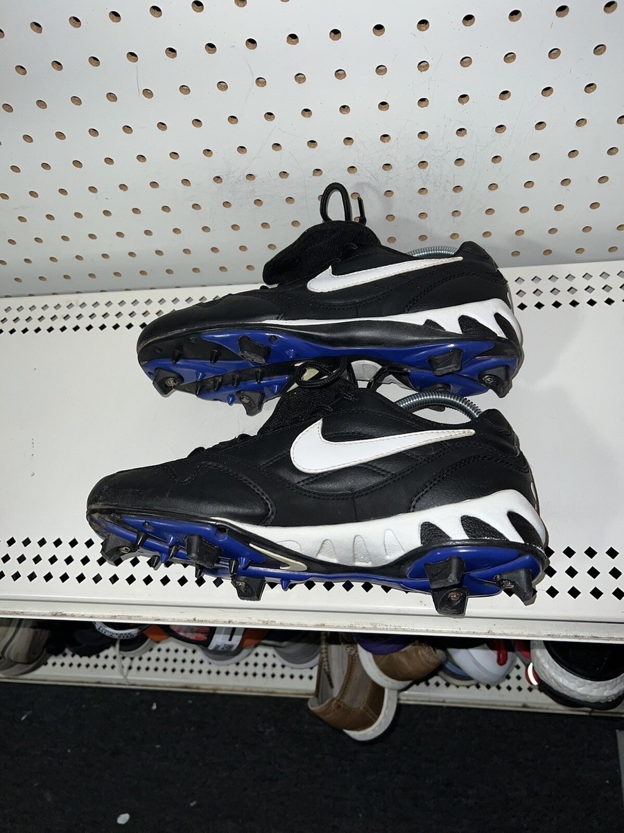 VINTAGE RARE 1998 Nike Football Cleats Mens Size 7.5 Black VINTAGE RARE 1998 Nike Football Cleats Mens Size 7.5 Black