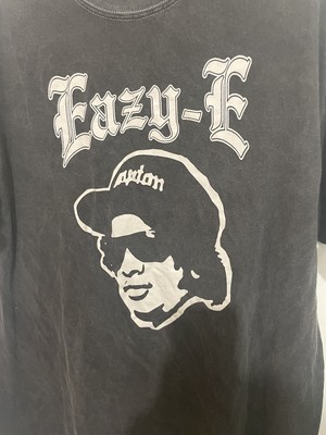 Fashion Nova Women s EAZY E Gray T-shirt Size L