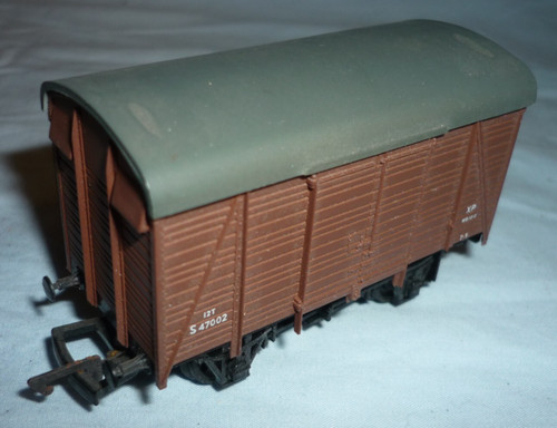 FURGONETA MAINLINE OO GAUGE BR 12 toneladas doble ventilación S47002 937449 | Zustand: Used
