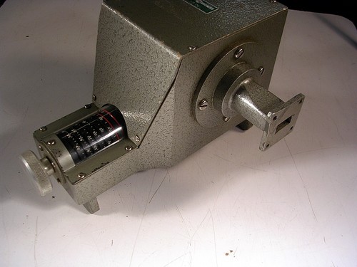 FXR  MODEL 33S2 Y164A DIRECT READ VARIABLE ATTENUATOR  WR62 - Picture 3 of 6