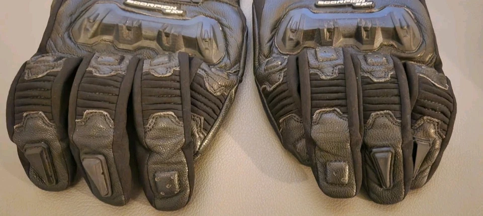 GUANTES DE MONTAR SCORPION EXO CLAW CUERO XXL 12 Foto 2 de 4