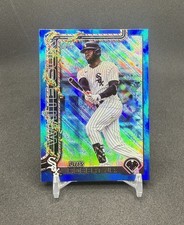 2025 Topps Holiday Luis Robert Jr Blue Metallic Glitter #H117 White Sox