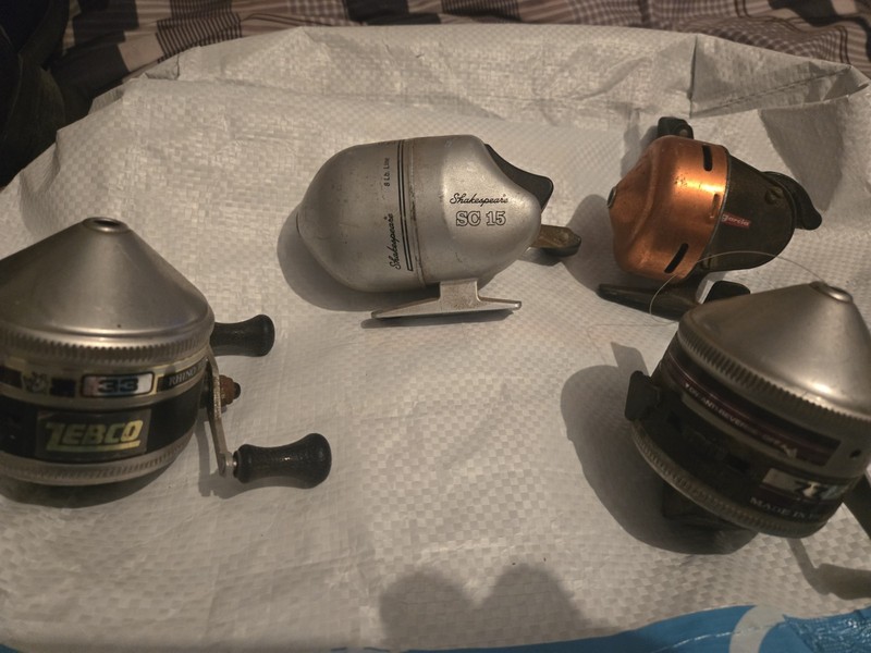 Lof Of 4 Vintage Fishing Reels