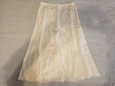 Vintage White Vanity Fair Half Slip W/Delicate Lace Trim Size Small Dupont Nylon