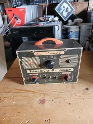 Vintage Superior Instruments Co Television Crossbar Generator.Powers On Untested