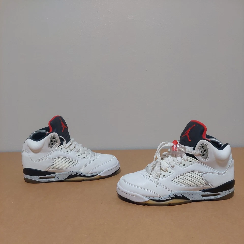 Nike Air Jordan 5 Retro White Cement Red Youth Shoes Sneaker size 5Y - Image 2 of 4