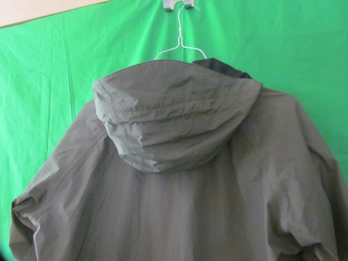 LL Bean Stock No OMG39 Fly Fishing Jacket Lightweight Hooded Men’s Size Small - Picture 11 of 11