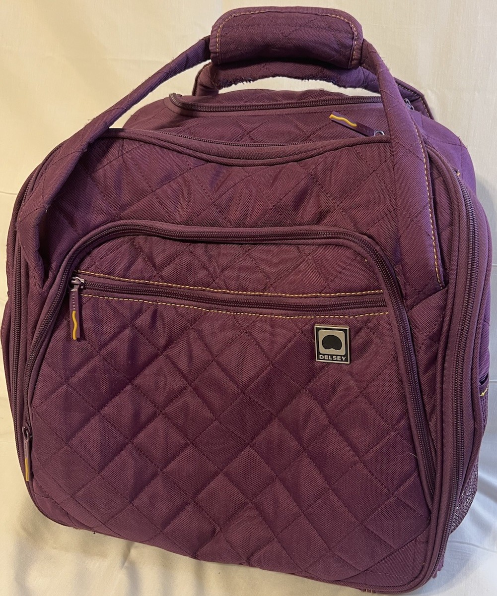 Discontinued DELSEY Paris Quilted Rolling Underseat Carryon 