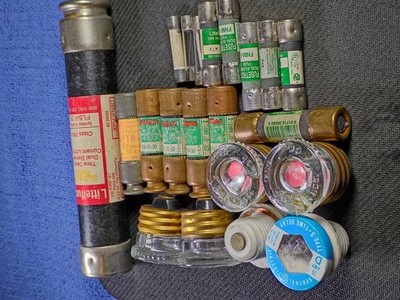 Lot of 21 Used Good Working Fuses