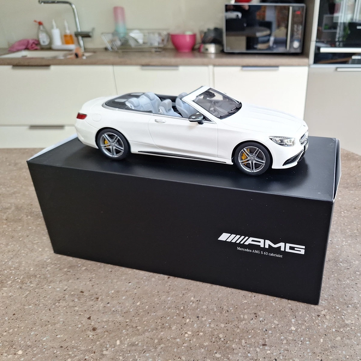 1:18 GT SPIRIT Mercedes Benz A45 Amg A Klasse W176 White Rt14 Resin Cars EUR 135,45 - FR