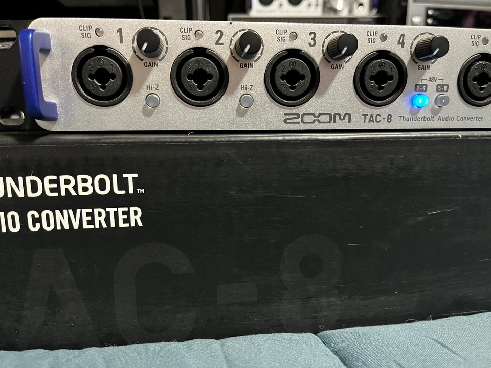 ZOOM TAC-8 THUNDERBOLT AUDIO INTERFACE - EXCELLENT CONDITION - Image 3 of 4