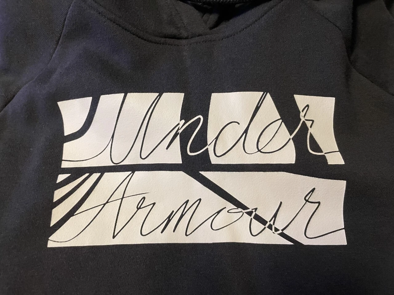 Under Armour UA Women Size Medium Black White Sweatshirt Hooded Hoody Hoodie EUC
