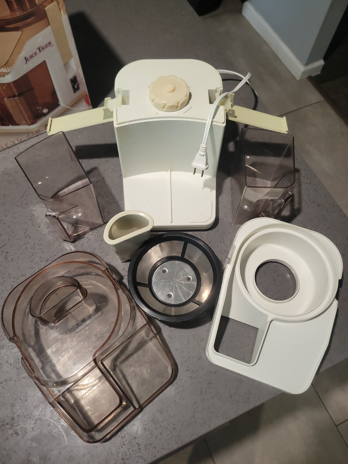 Excellent Condition Jack Lalanne Juice Tiger Delux Model 160 Fruit Veg