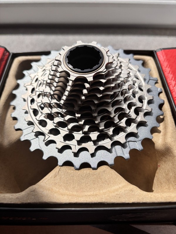 SRAM Red XG-1290 12-Speed Cassette 10-33